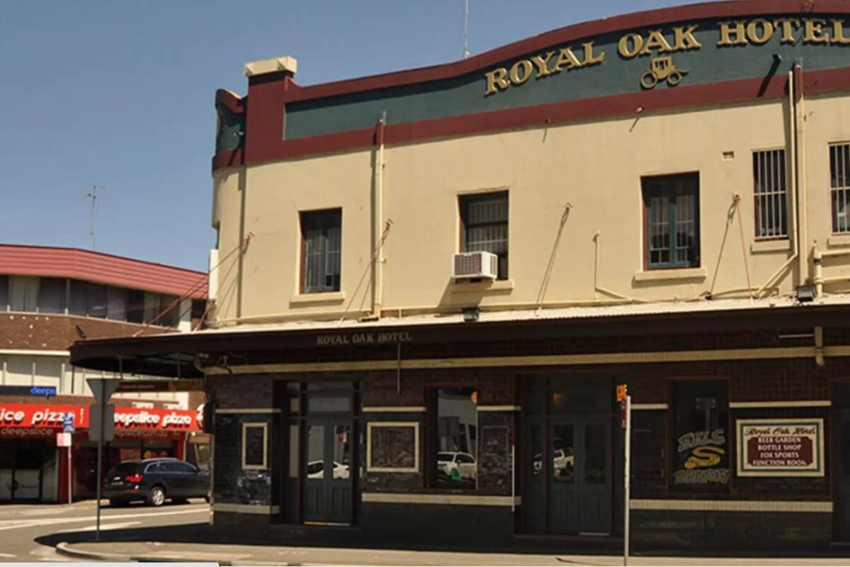 Article image for EXCLUSIVE: Iconic Sydney pub demolished for no reason