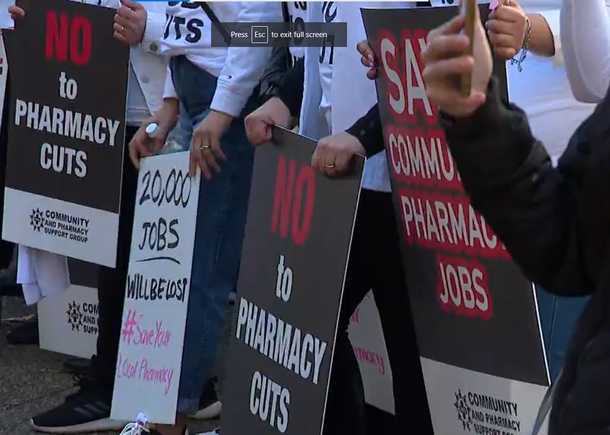 Pharmacists stage 'coughin' protest in Question Time over 60day