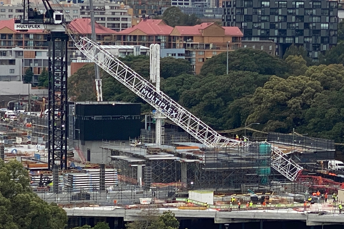 Crane collapses near 2GB Studios at Fish Market in Pyrmont