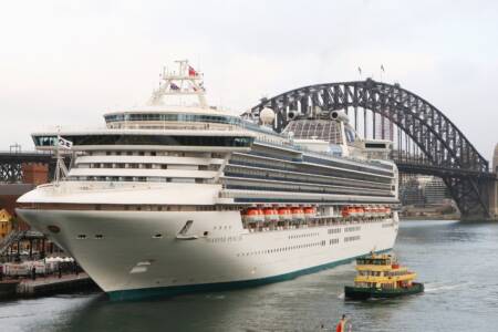 Calls for another cruise terminal to be built in Sydney