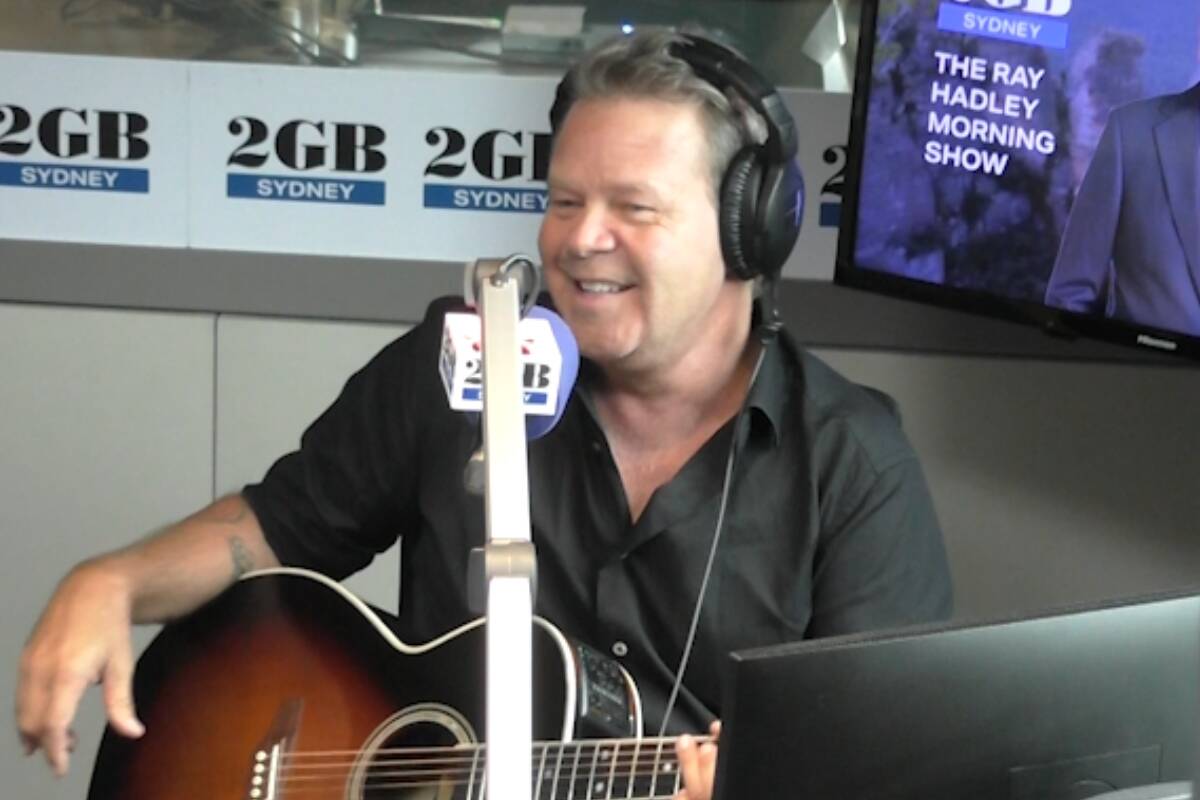 Article image for Australian country music icon Troy Cassar-Daler joins Ray in studio!