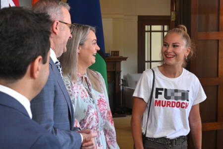 ‘Graceless Tame’ – PM caught up in photo stunt