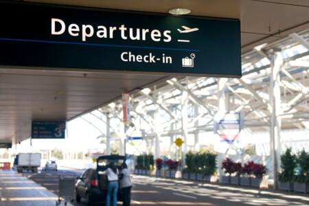Man detained at Melbourne Airport after attempting to board Sydney flight with gun