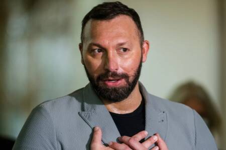 EXCLUSIVE – Police investigating potential suspects in Ian Thorpe robbery