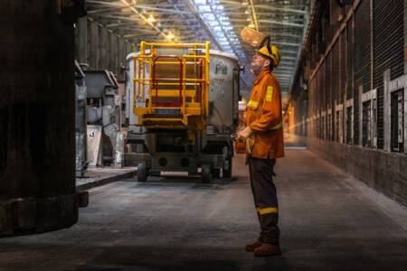 ‘Killed by power prices’ – Australia’s biggest smelter on verge of collapse