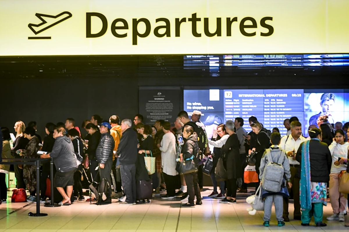 Article image for EXCLUSIVE – Liberal MP proposes paying jobless migrants to go home