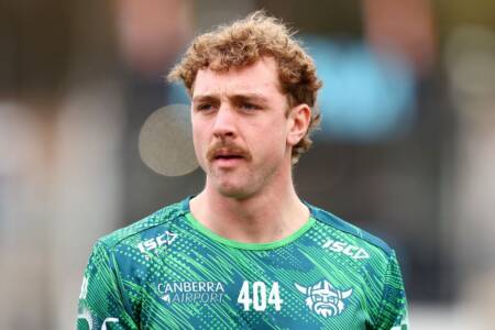 ‘Why dad didn’t rush me’ – Jed Stuart on playing for his dad at the Raiders