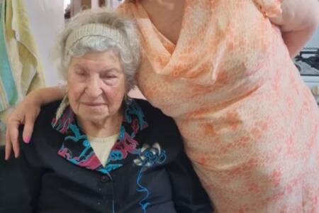 Show your support – 96-year-old grandma loses home to fire