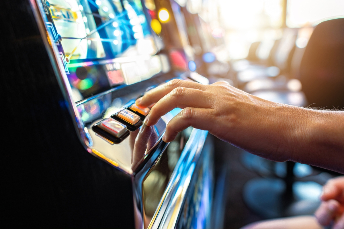 Article image for ‘Poker machine curfew’ – Plan to ban gambling after midnight