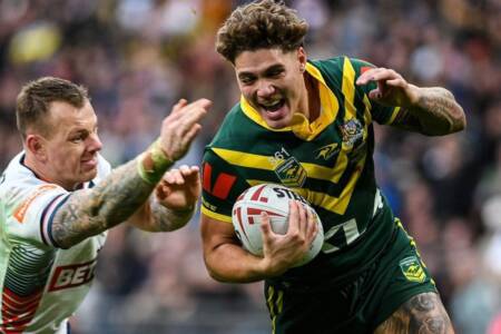 ‘Poms need to fire up!’ – Gal roasts flat England