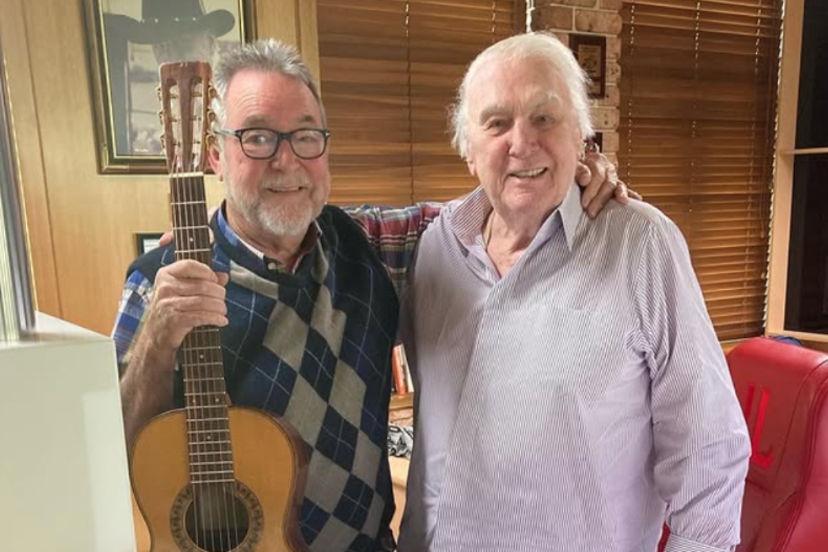 Article image for ‘My big brother’ – John Williamson on his mate John Laws