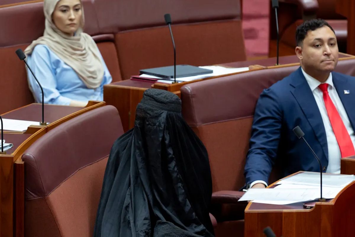 Article image for EXCLUSIVE – Pauline Hanson reveals reason behind why she pulled burqa stunt