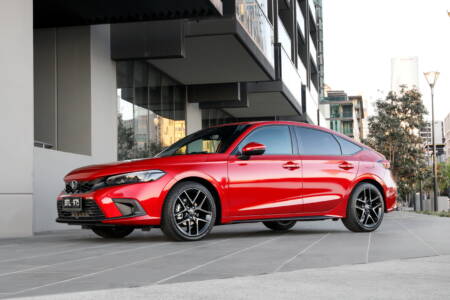 Honda Civic hybrid e:HEV-LX – hybrid power smooth and polished