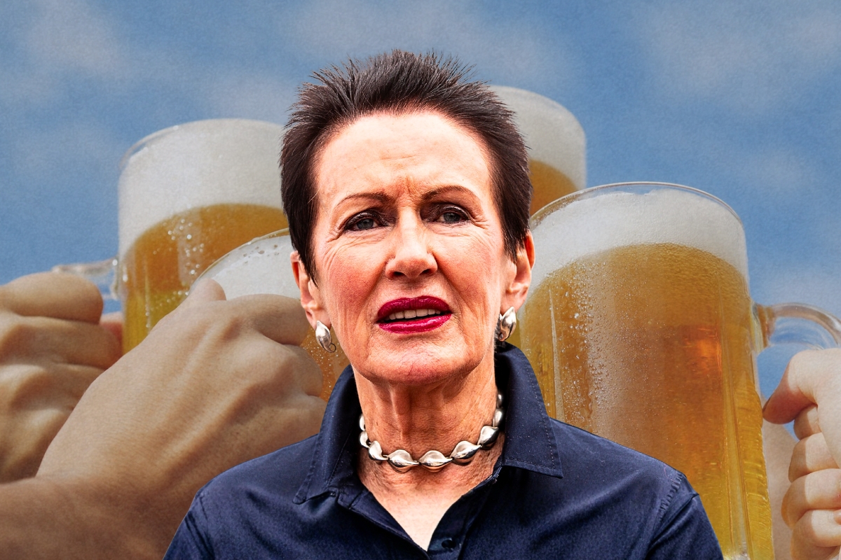 Article image for ‘Booze backflip’ – Lord Mayor reverses ridiculous rule