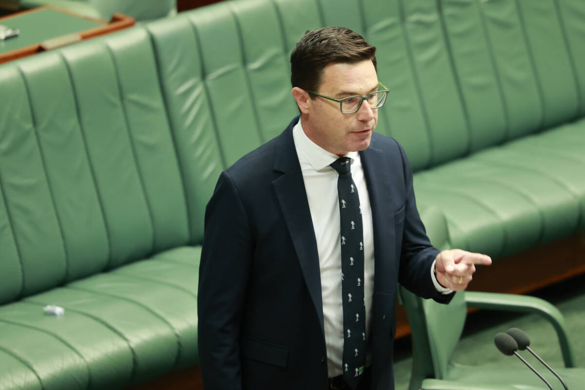 Article image for Nationals to hold party meeting following resignations of three senior MPs