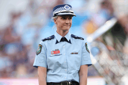 More than $300,000 raised for Bondi Junction hero battling rare breast cancer