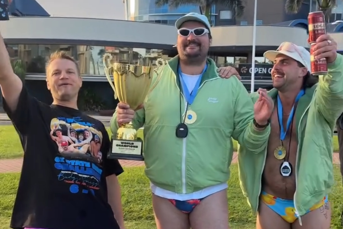 Article image for ‘Cheers’ – Josh and Darcy break beer-drinking world record