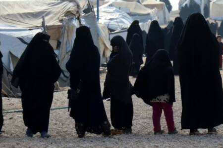 ‘Tickets booked’ – ISIS brides attempt to return to Australia