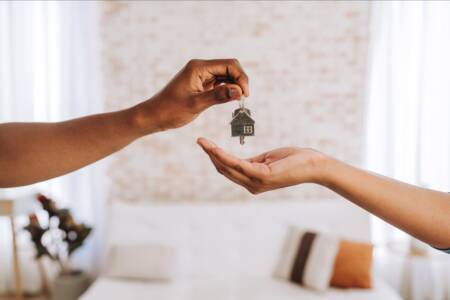 ‘Bad policy’ – Taxpayers helping non-citizens buy Aussie homes