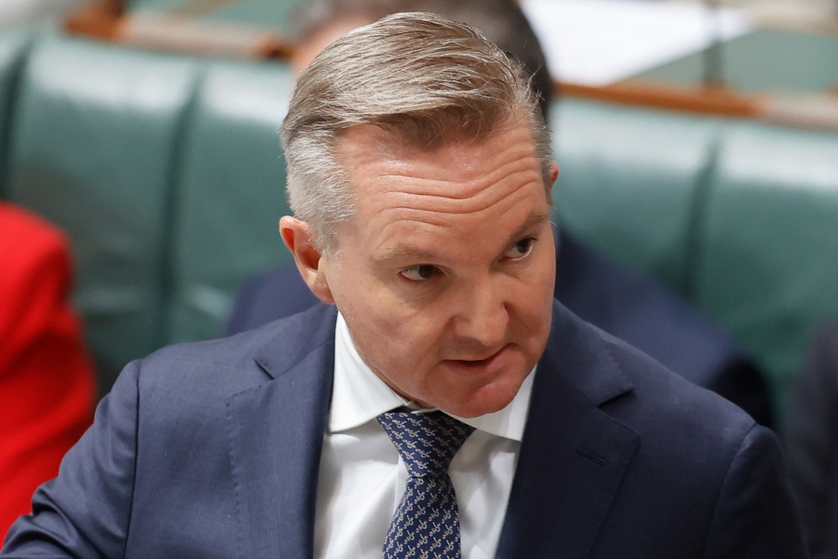 Article image for ‘One million dollars’ – Chris Bowen’s extraordinary travel bill
