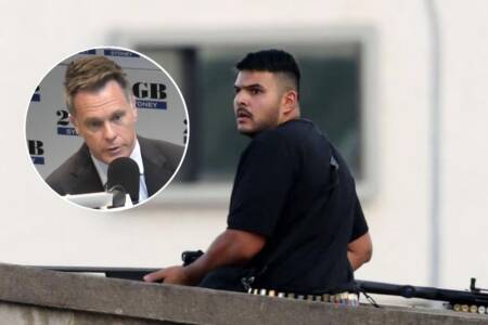 ‘Giant intelligence failure’ – Chris Minns on Bondi terror attack