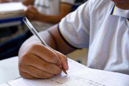 ‘Bro & cuz’ – Western Sydney teacher declares war on student vocabulary