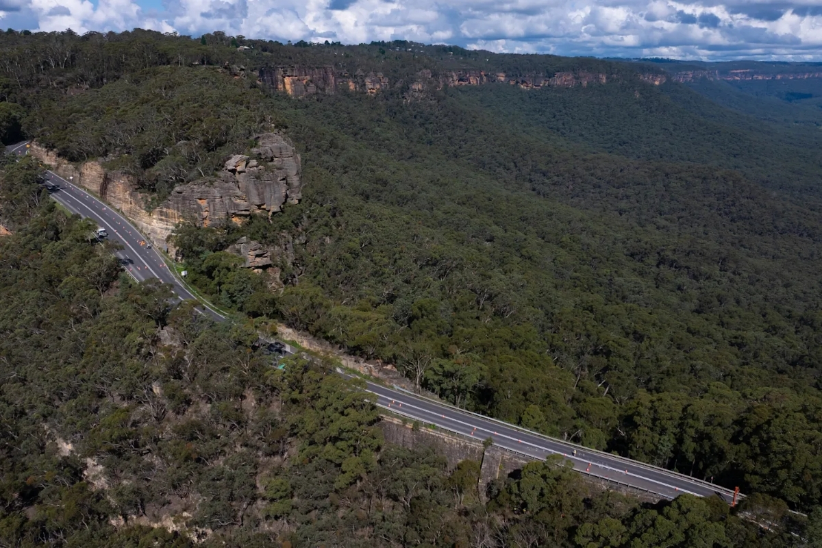Article image for ‘Under a year’ – Roads Minister fronts up amid Great Western Highway drama
