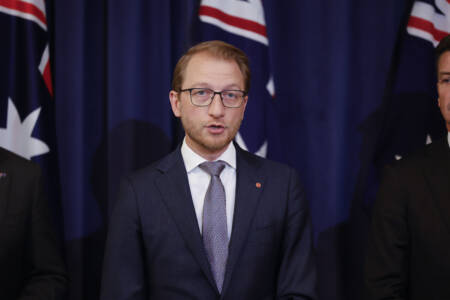 ‘Unserious’ – Liberal Senator rips apart Victoria Barracks sale argument