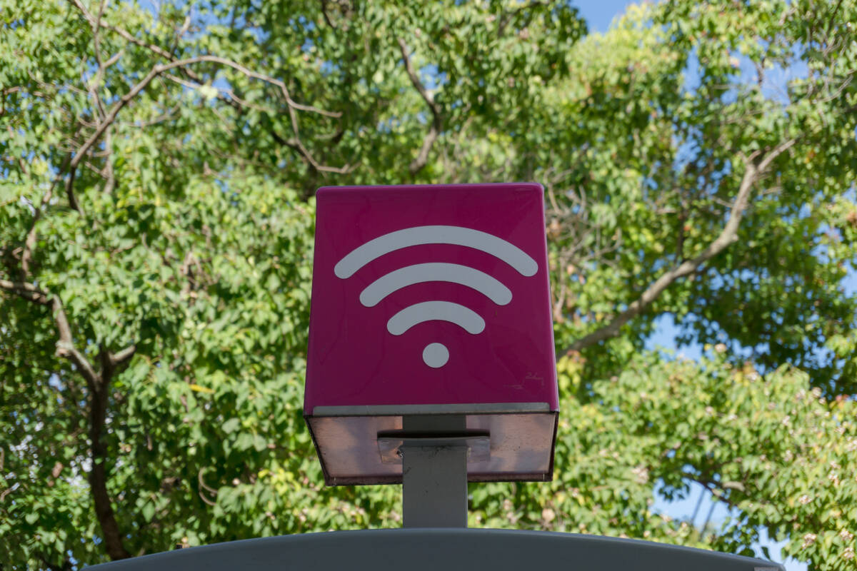 Article image for ‘Shouldn’t get to this point’ – Clinton calls on Telstra to do better