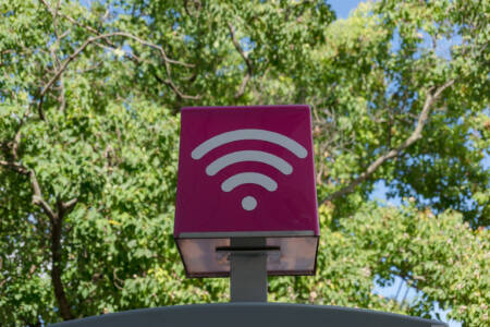 ‘Shouldn’t get to this point’ – Clinton calls on Telstra to do better