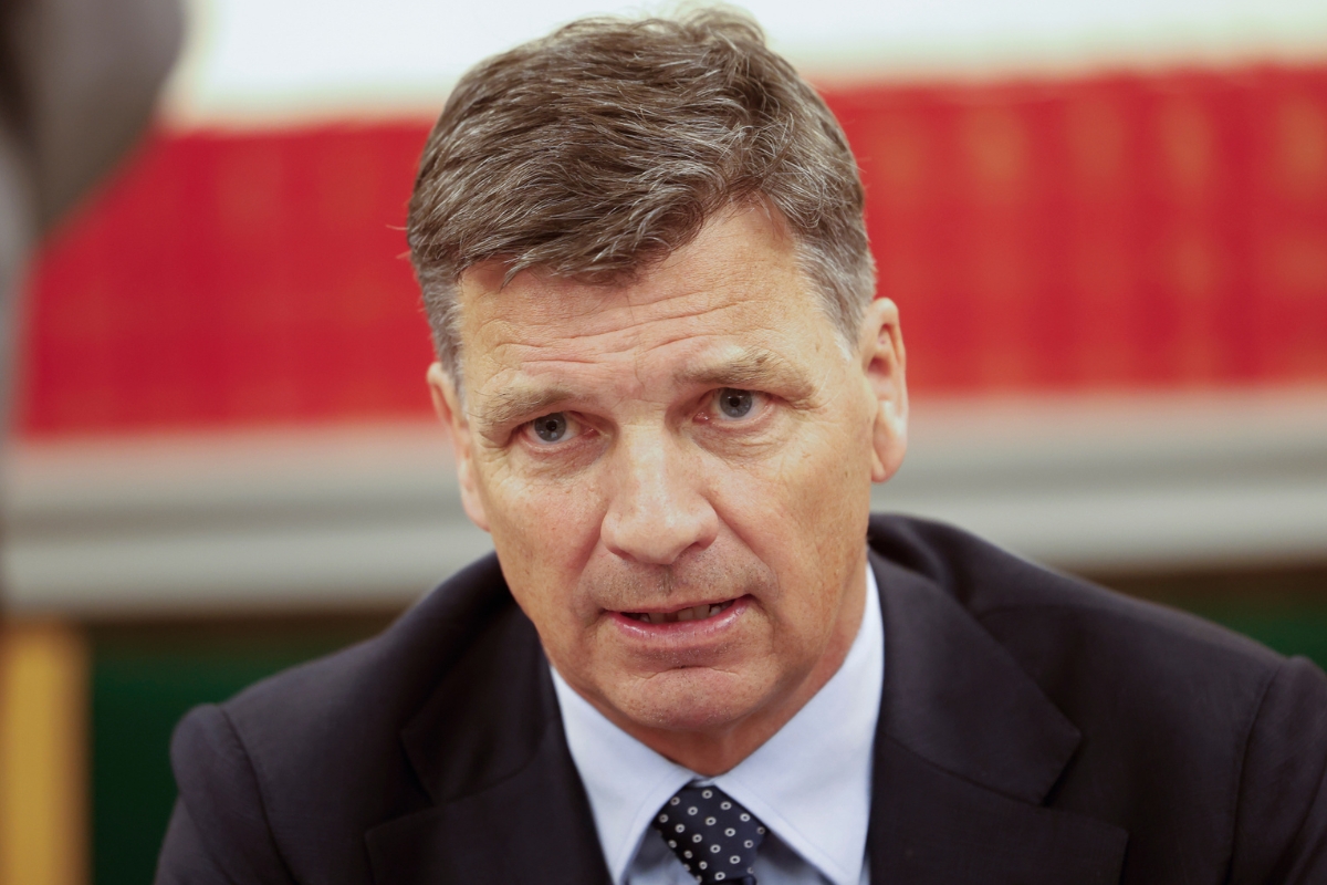 Article image for ‘What’s the number?’ –  Levy takes on Angus Taylor over immigration figures