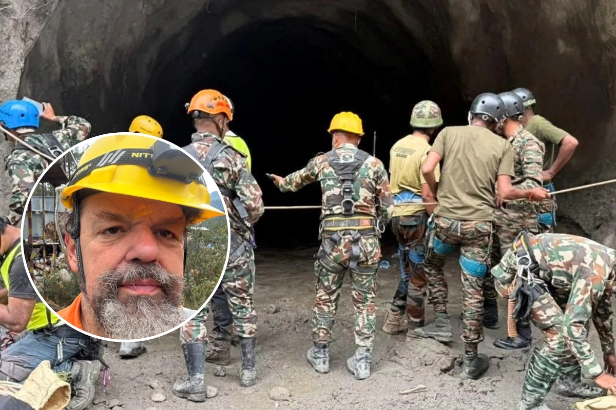 Article image for ‘Signs of life’ – Aussie rescuer on 1,000 missing miners