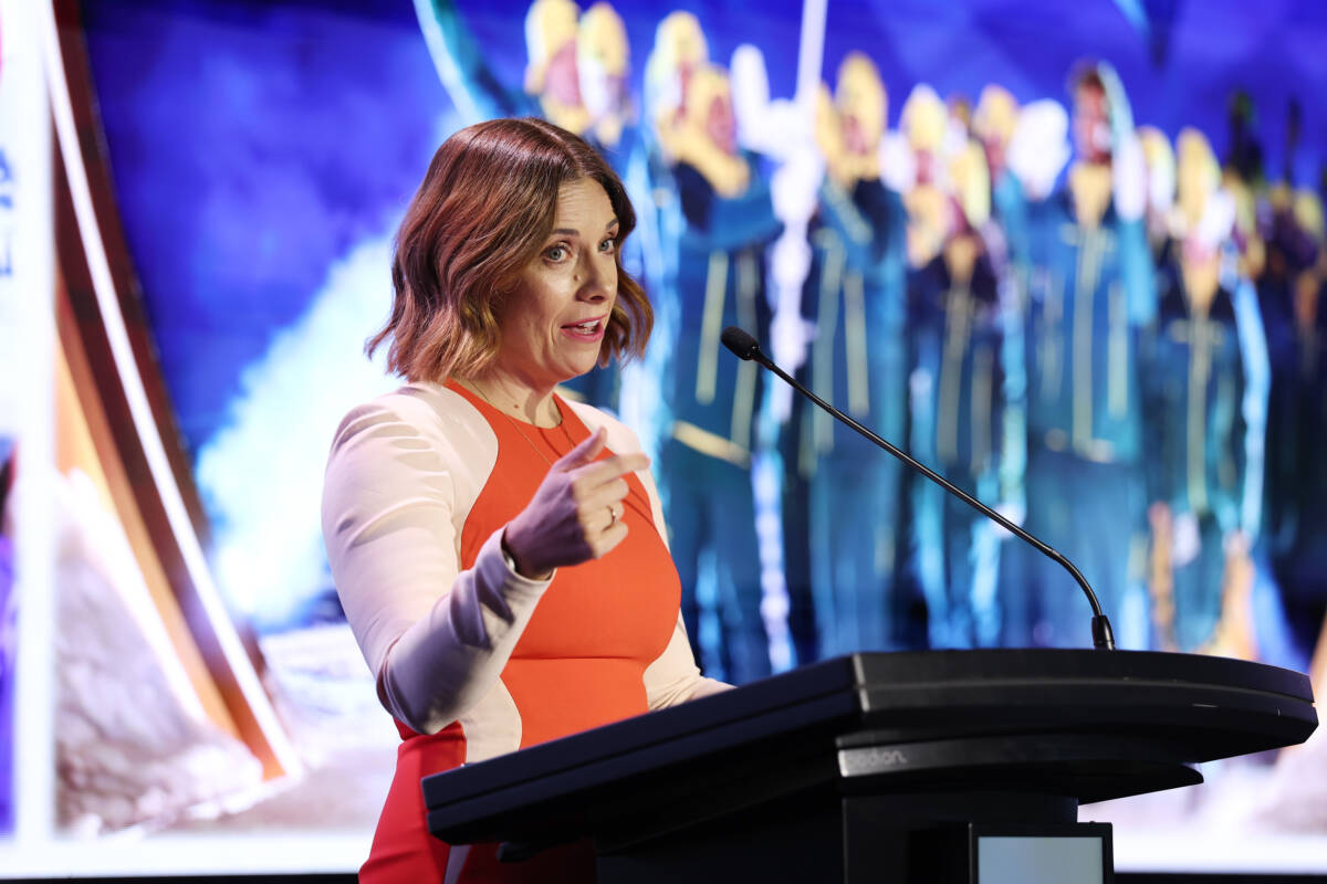 Article image for ‘She’s kidding herself’ – Clinton left fuming after Anika Wells’ ooshies video